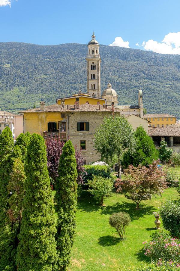 Hotel La Rotonda Tirano Bagian luar foto
